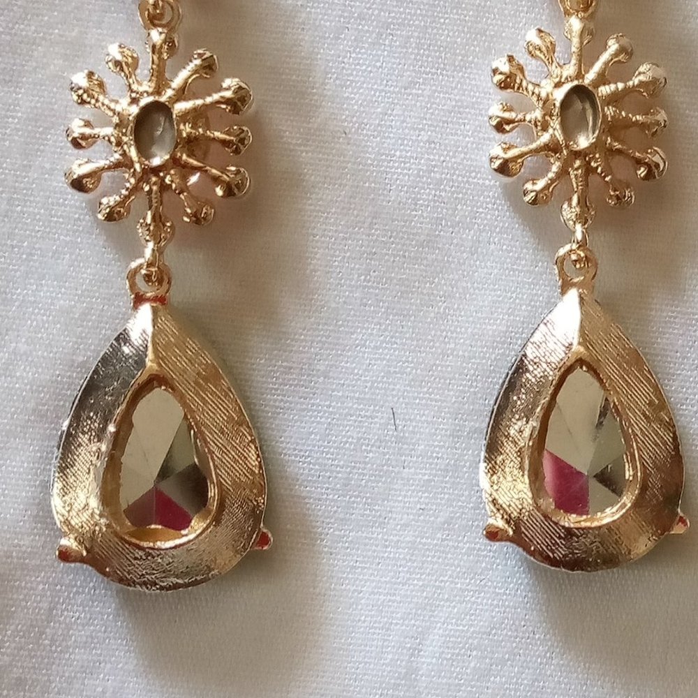 Long Drop Earrings Multi-Color Rhinestones Pierced - Picture 5 of 7